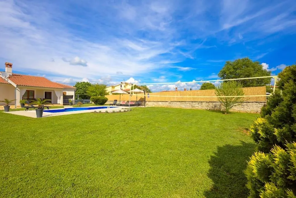Villa Karla By Istrialux Bale